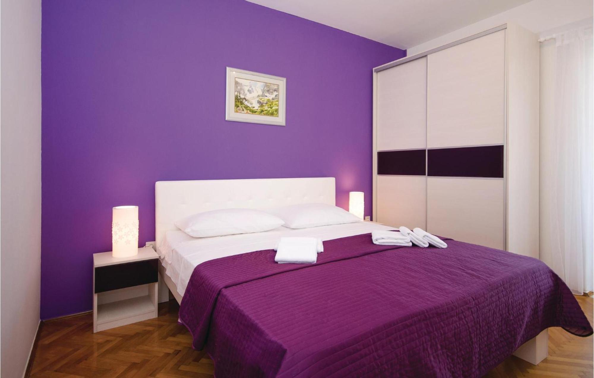 Amazing Apartment In Kastel Stafilic With Jacuzzi คาชเตลา ภายนอก รูปภาพ